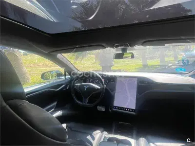 Käytetty Tesla Model S