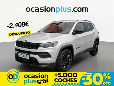 Usado Jeep Compass Night Eagle 130 CV (95 kW) 2022 Gris SUV