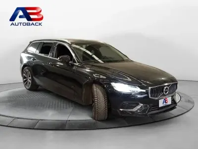Usado Volvo V60 Inscription 340 HP (250 kW) 2021 Preto Carrinha