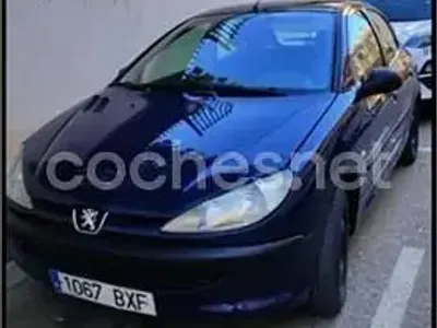 Usado Peugeot 206 75 CV (55 kW) 2002 Azul Berlina