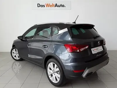 Usado Seat Arona Xperience 115 HP (84 kW) 2025 Cinzento SUV