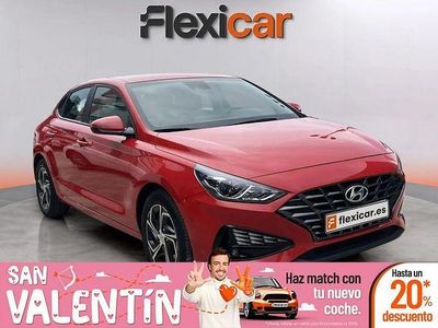 Usado Hyundai i30 120 CV (88 kW) 2022 Rojo