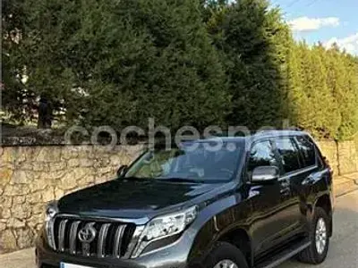 Usado Toyota Land Cruiser 190 CV (139 kW) 2014 Gris / plata SUV