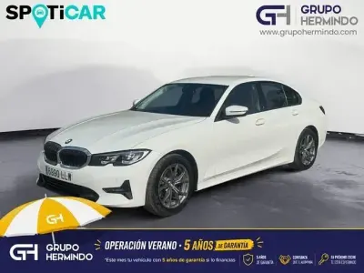 Usado BMW 318 Sport Line 150 CV (110 kW) 2020 Blanco Berlina