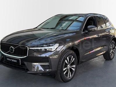 Usado Volvo XC60 Core 250 CV (183 kW) 2025 Gris / plata SUV