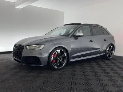 Usado Audi RS3 367 CV (269 kW) 2016 Gris / plata Berlina