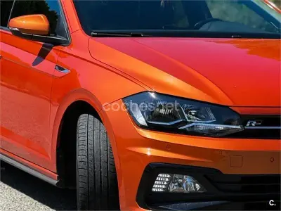 Usado VW Polo R-line 95 CV (69 kW) 2019 Naranja Utilitario