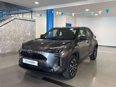 Occasion Toyota Yaris Cross Active 116 PK (85 kW) 2022 Grijs SUV