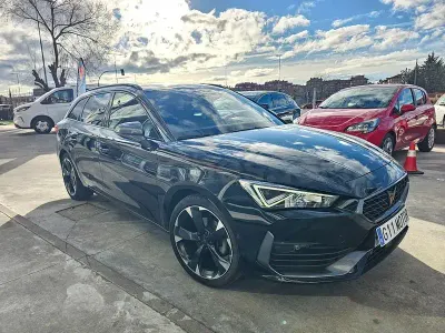 Usado Cupra Leon 150 CV (110 kW) 2021 Negro Familiar