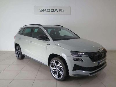 Usado Skoda Karoq SportLine 150 CV (110 kW) 2025 Gris SUV