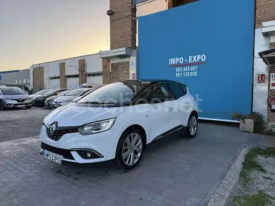 Usado Renault Scénic LIMITED 150 CV (110 kW) 2020 Blanco Monovolumen