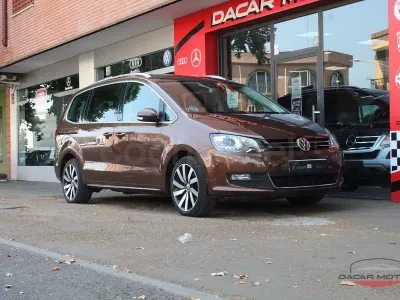 Usado VW Sharan Sportline 184 CV (135 kW) 2017 Marrón Monovolumen