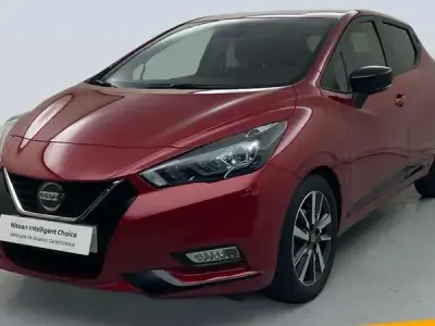 Usado Nissan Micra 92 CV (67 kW) 2021 Rojo Familiar
