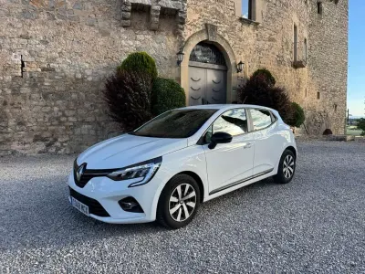 Usado Renault Clio Equilibre 101 CV (74 kW) 2022 Blanco Utilitario