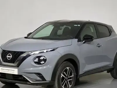 Usado Nissan Juke N-Connecta 114 CV (83 kW) 2025 Lunar white (metalizado) monotono SUV