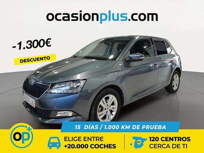 Usado Skoda Fabia Ambition 95 CV (69 kW) 2020 Gris