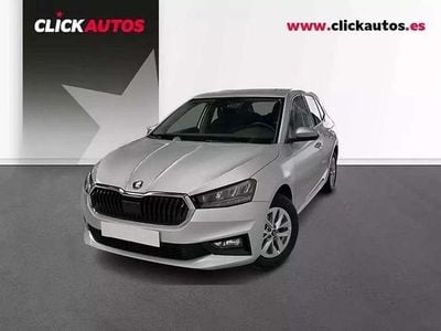 Plateado Usado 2025 Skoda Fabia Selection Utilitario | 16.500 € (Precio justo)