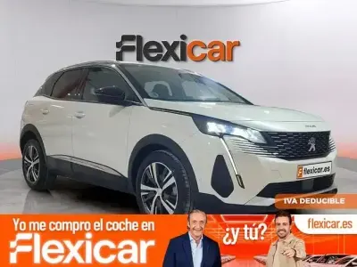 Usado Peugeot 3008 Allure 130 CV (95 kW) 2021 Blanco SUV