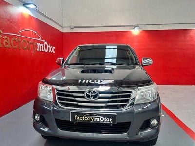 Usado Toyota HiLux 171 CV (125 kW) 2014 Gris / plata Pickup/Camioneta