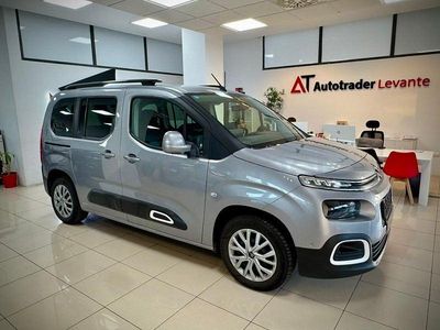 Usado Citroën Berlingo Shine 130 CV (95 kW) 2019 Gris / plata Monovolumen