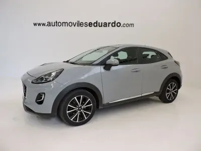 Usado Ford Puma Titanium 125 CV (91 kW) 2022 Gris / plata SUV