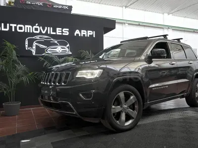Usado Jeep Grand Cherokee Overland 250 CV (183 kW) 2020 Blanco SUV