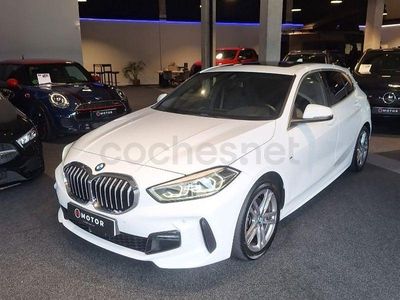 Begagnad BMW 118 Comfort Edition 150 HK (110 kW) 2022 Vit Halvkombi