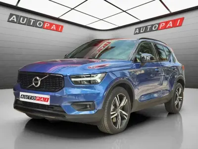 Usado Volvo XC40 Plus 211 CV (155 kW) 2021 Azul SUV