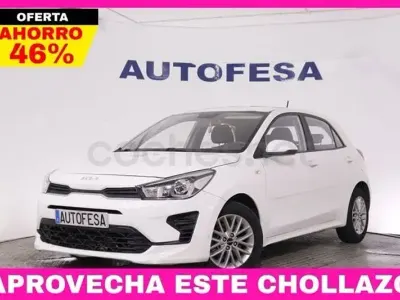 Usado Kia Rio 100 CV (73 kW) 2022 Blanco Berlina