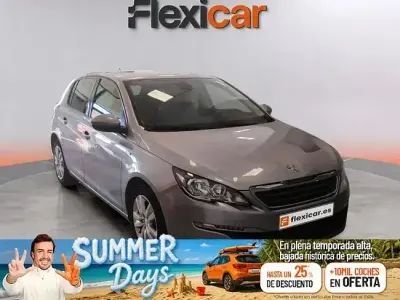 Usado Peugeot 308 Access 100 CV (73 kW) 2017 Gris Berlina
