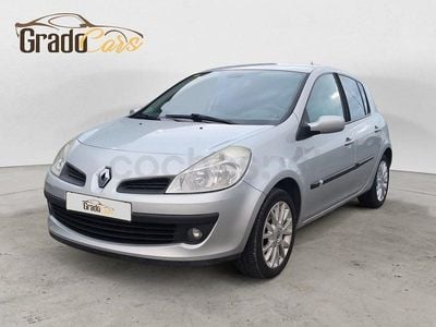 Usado Renault Clio II Business 85 CV (62 kW) 2008 Gris / plata Berlina