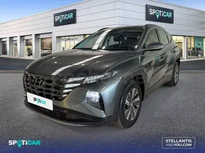 Usado Hyundai Tucson 136 CV (100 kW) 2022 Gris / plata SUV