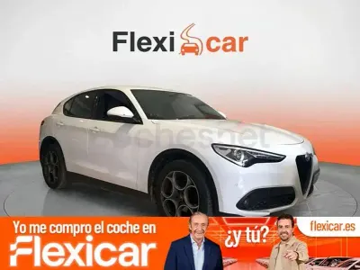 Usado Alfa Romeo Stelvio Sprint 190 CV (139 kW) 2022 Blanco SUV