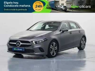 Usado Mercedes A180 116 CV (85 kW) 2022 Gris Berlina