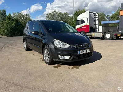 Usado Ford Galaxy Ghia 140 CV (102 kW) 2007 Negro Monovolumen