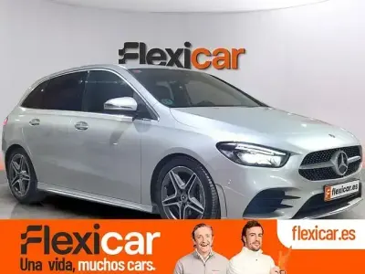 Usado Mercedes B180 116 CV (85 kW) 2019 Gris Utilitario