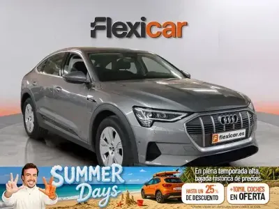 Usado Audi e-tron 230 kW (313 CV) 2021 Gris SUV