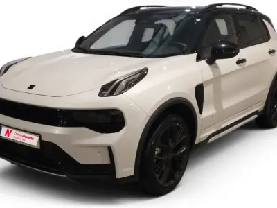 Usado Lynk & Co 01 276 CV (202 kW) 2025 Blanco SUV