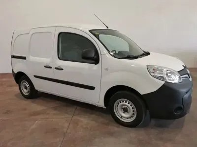 Usado Renault Kangoo 75 CV (55 kW) 2019 Blanco Monovolumen