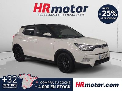 Usado Ssangyong (KGM) Tivoli 115 CV (84 kW) 2015 Blanco SUV