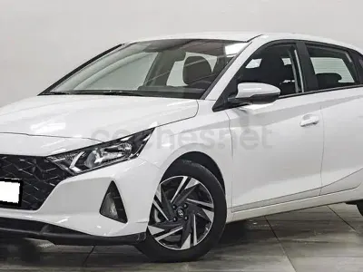 Usado Hyundai i20 84 CV (61 kW) 2021 Blanco Utilitario
