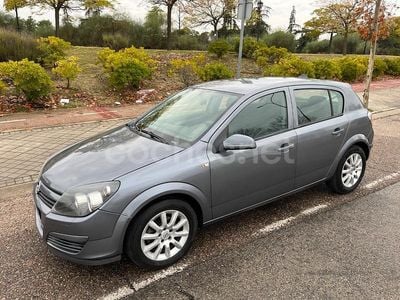 Usado Opel Astra Sport 100 CV (73 kW) 2006 Gris / plata Berlina