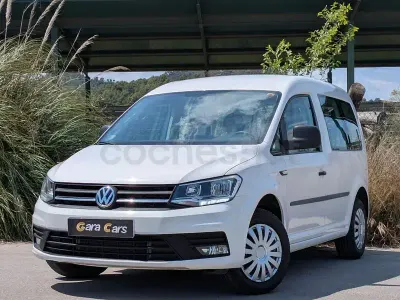 Usado VW Caddy 102 CV (75 kW) 2020 Blanco Monovolumen