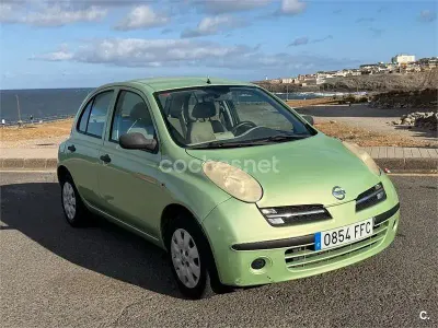 Usado Nissan Micra Visia 65 CV (47 kW) 2006 Verde Berlina