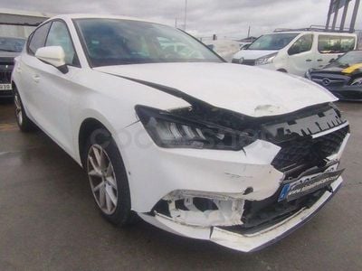 Usado Seat Leon Style 115 CV (84 kW) 2022 Blanco Berlina