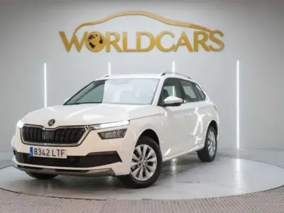 Usado Skoda Kamiq Ambition 110 CV (80 kW) 2021 Blanco SUV