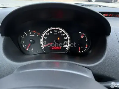 Usado Suzuki Swift GLX 92 CV (67 kW) 2008 Rojo Utilitario