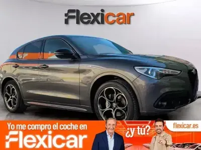 Usado Alfa Romeo Stelvio Veloce 210 CV (154 kW) 2022 Gris SUV