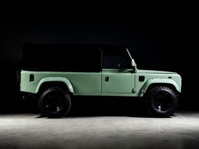 Usado Land Rover Defender 112 CV (82 kW) 1987 Verde SUV