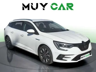 Usado Renault Mégane GrandTour Techno 140 CV (102 kW) 2023 Blanco Familiar